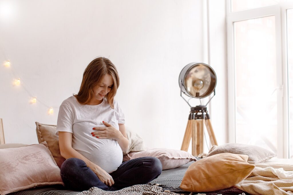 Em experiências de luto perinatal, infertilidade e perdas neonatais, os bebês reborn também tem desempenhado um papel importante como suporte simbólico.