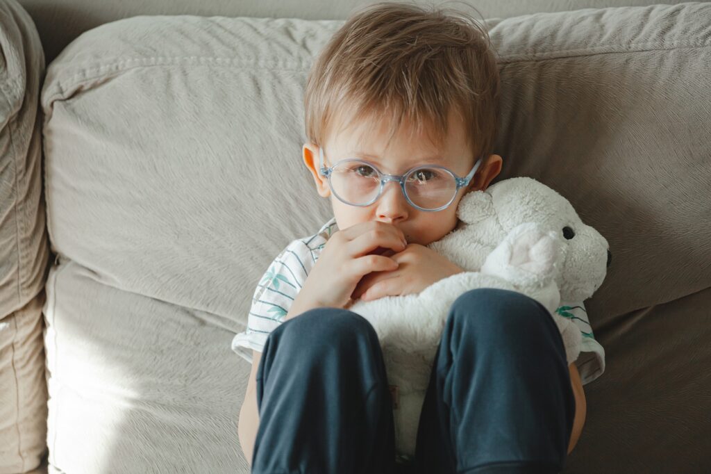 Os subtipos de autismo, em sua diversidade de expressões, não pode mais ser enquadrado em definições estreitas ou modelos simplificados.